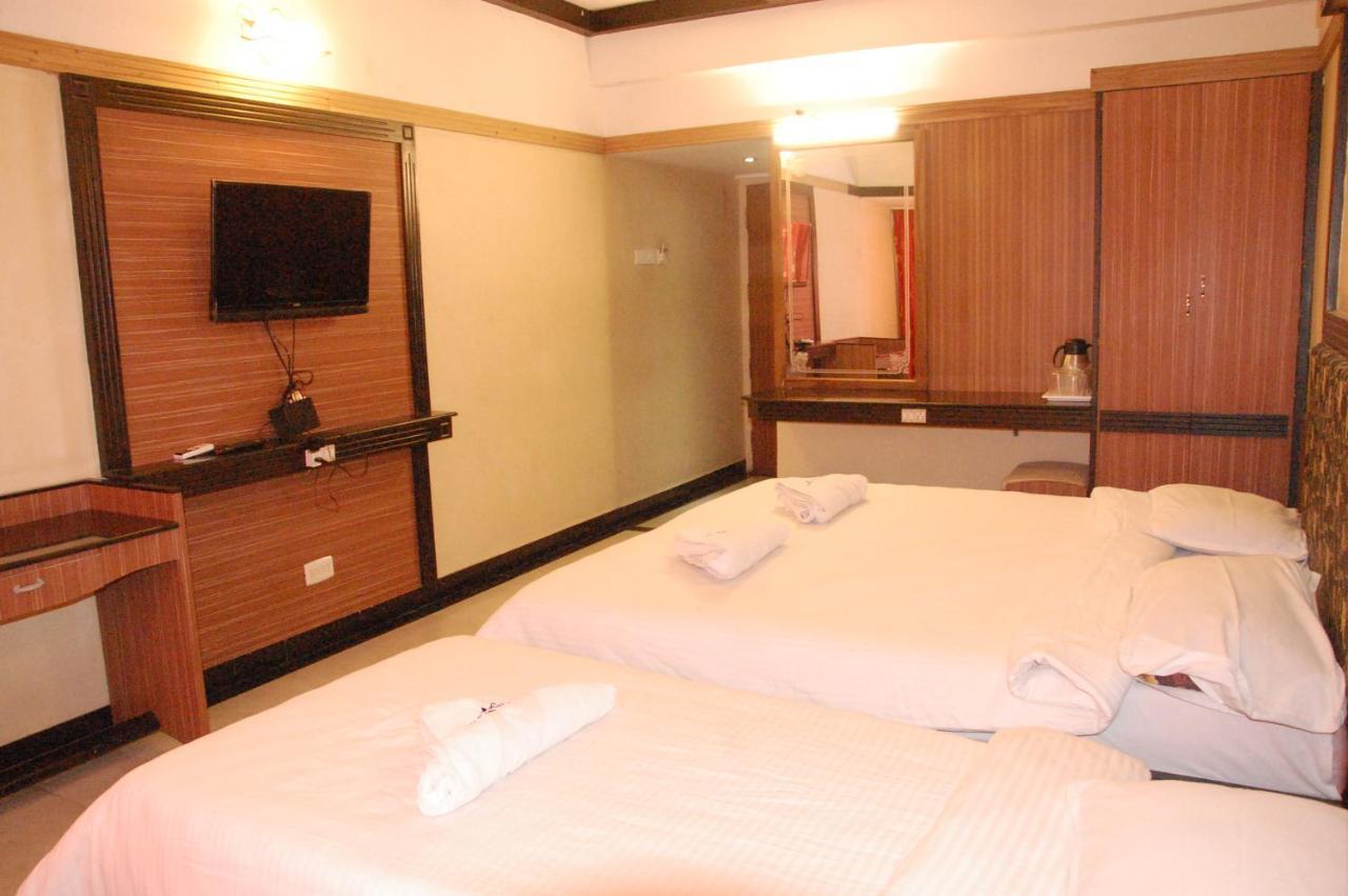 Hotel Blue Star Coimbatore Exteriör bild