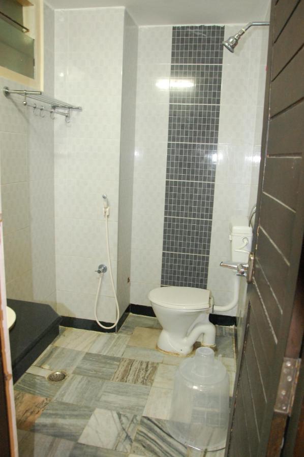 Hotel Blue Star Coimbatore Exteriör bild